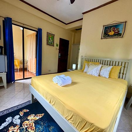 Ocean Breeze Inn Manoc-Manoc エクステリア 写真