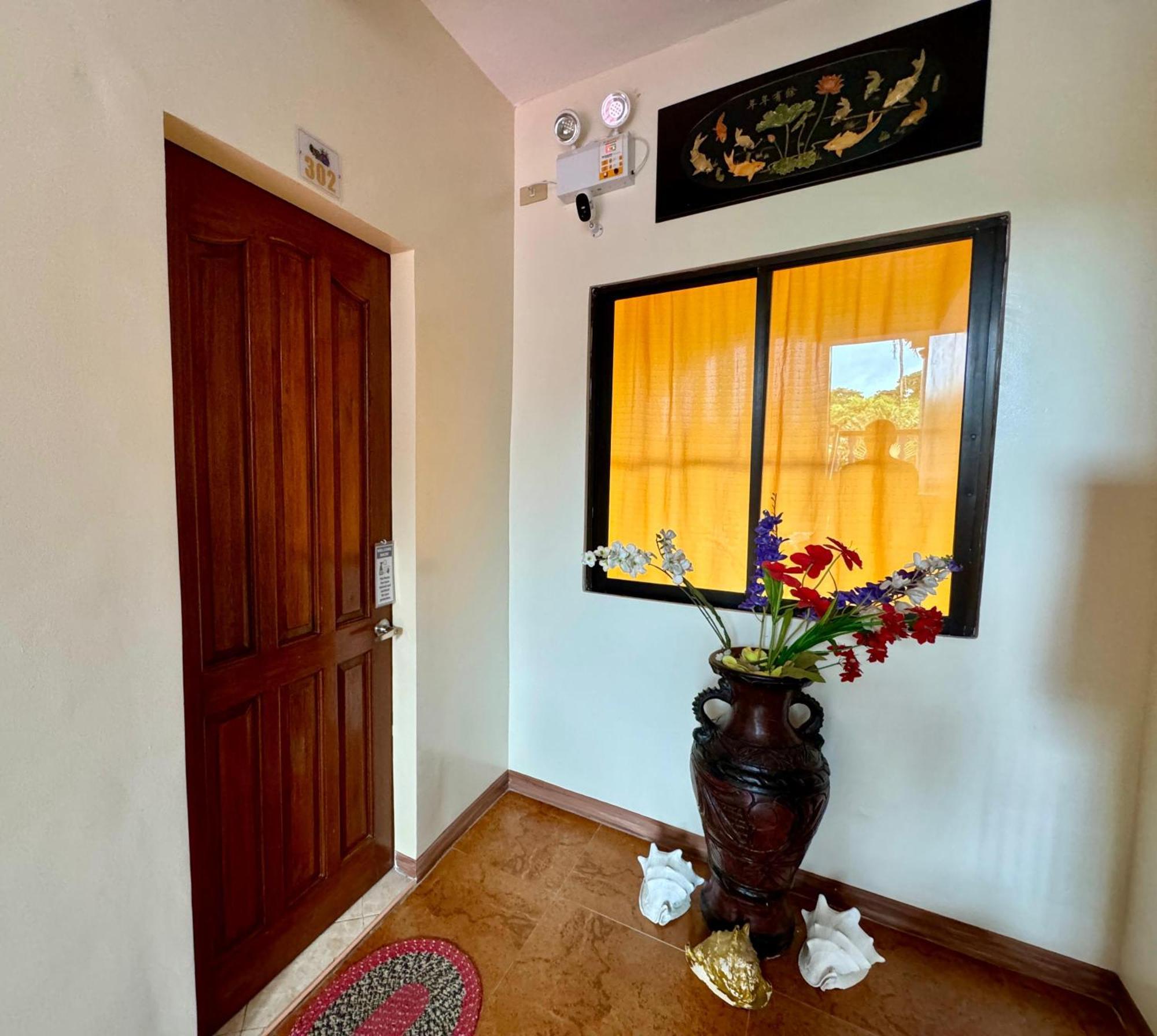 Ocean Breeze Inn Manoc-Manoc 部屋 写真