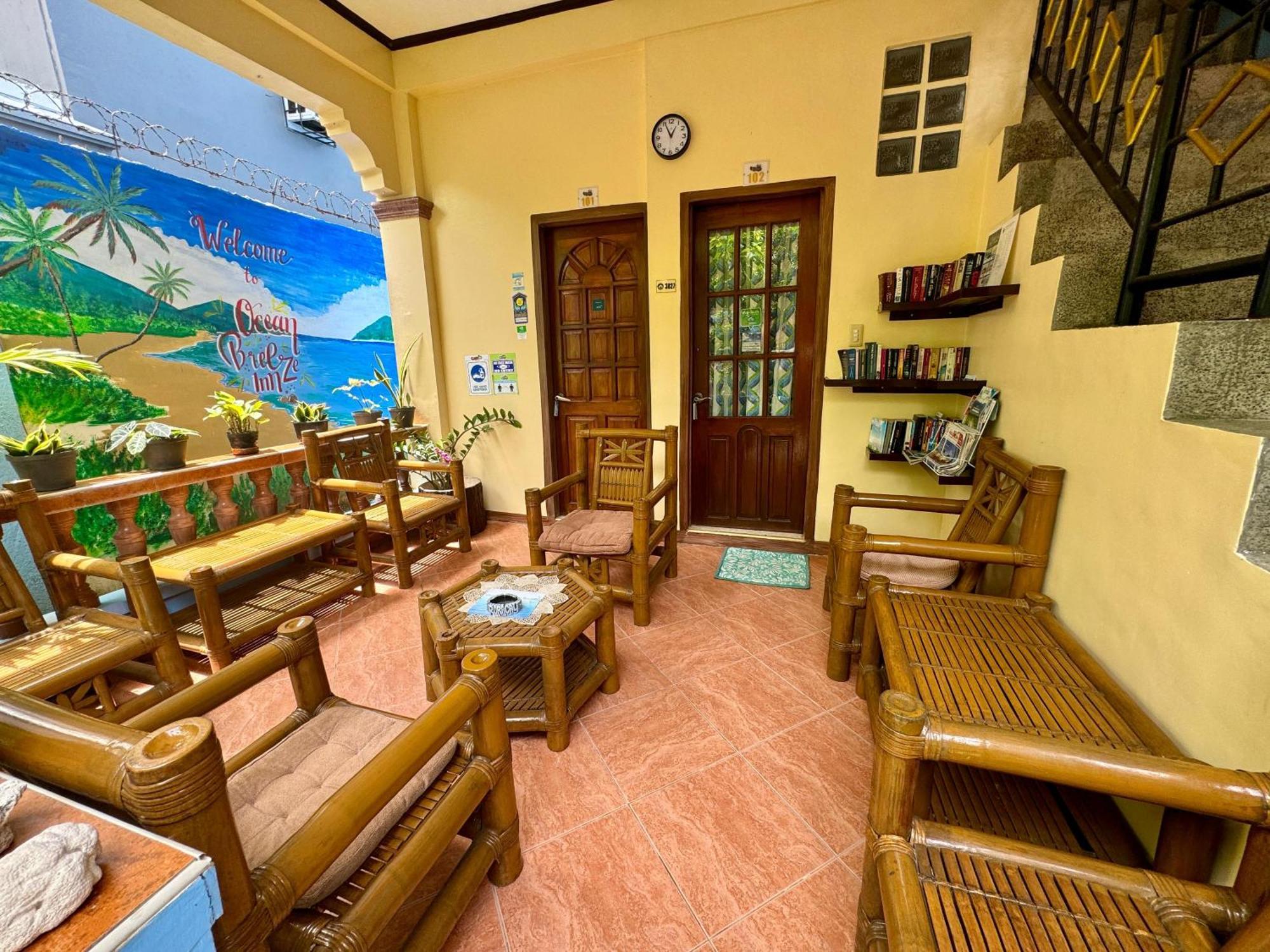 Ocean Breeze Inn Manoc-Manoc エクステリア 写真