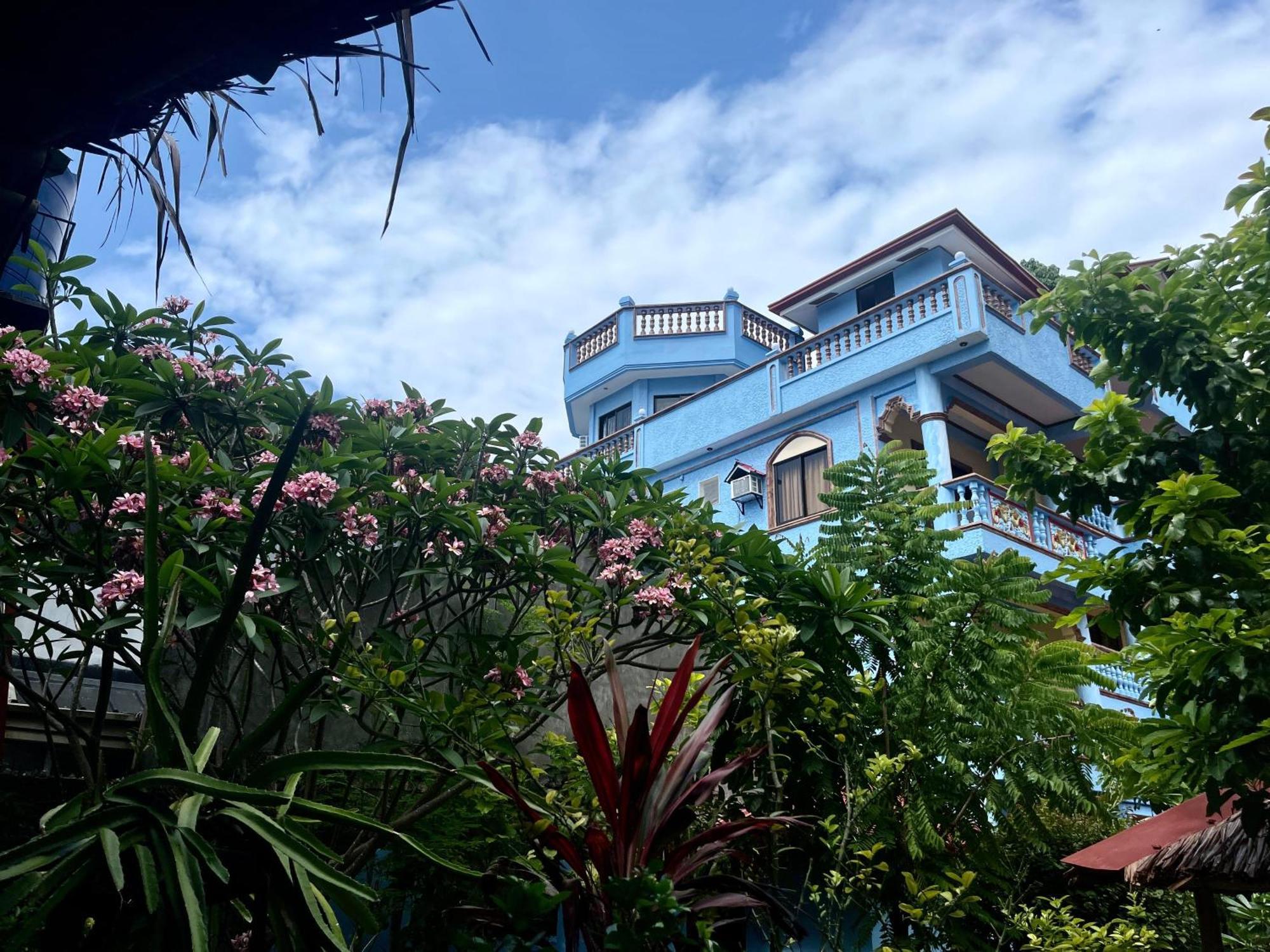 Ocean Breeze Inn Manoc-Manoc エクステリア 写真