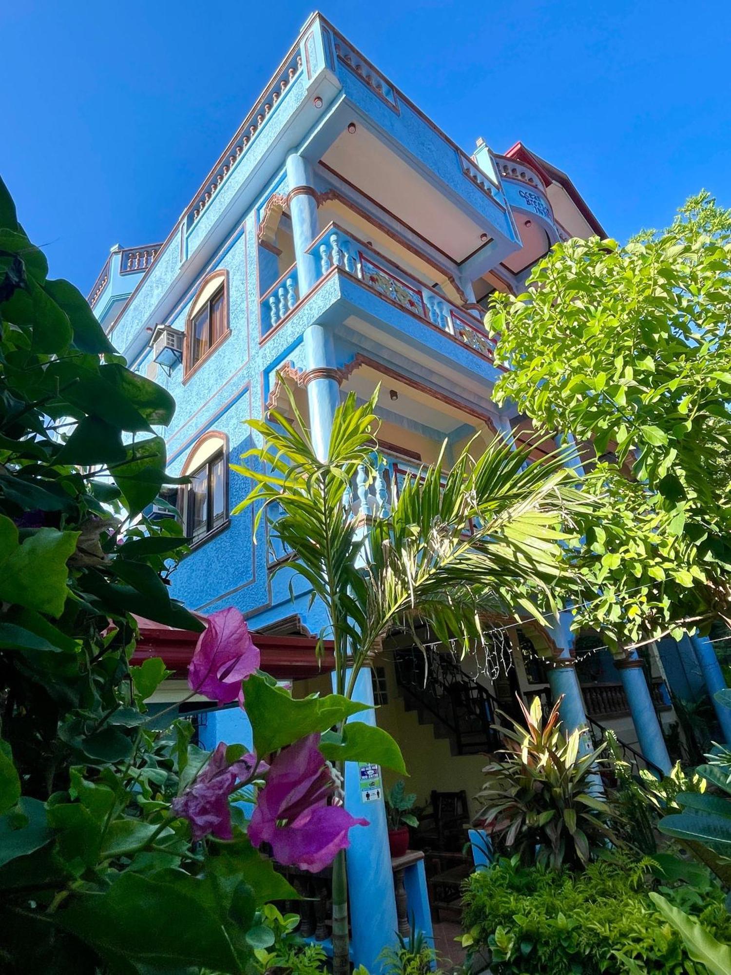 Ocean Breeze Inn Manoc-Manoc エクステリア 写真