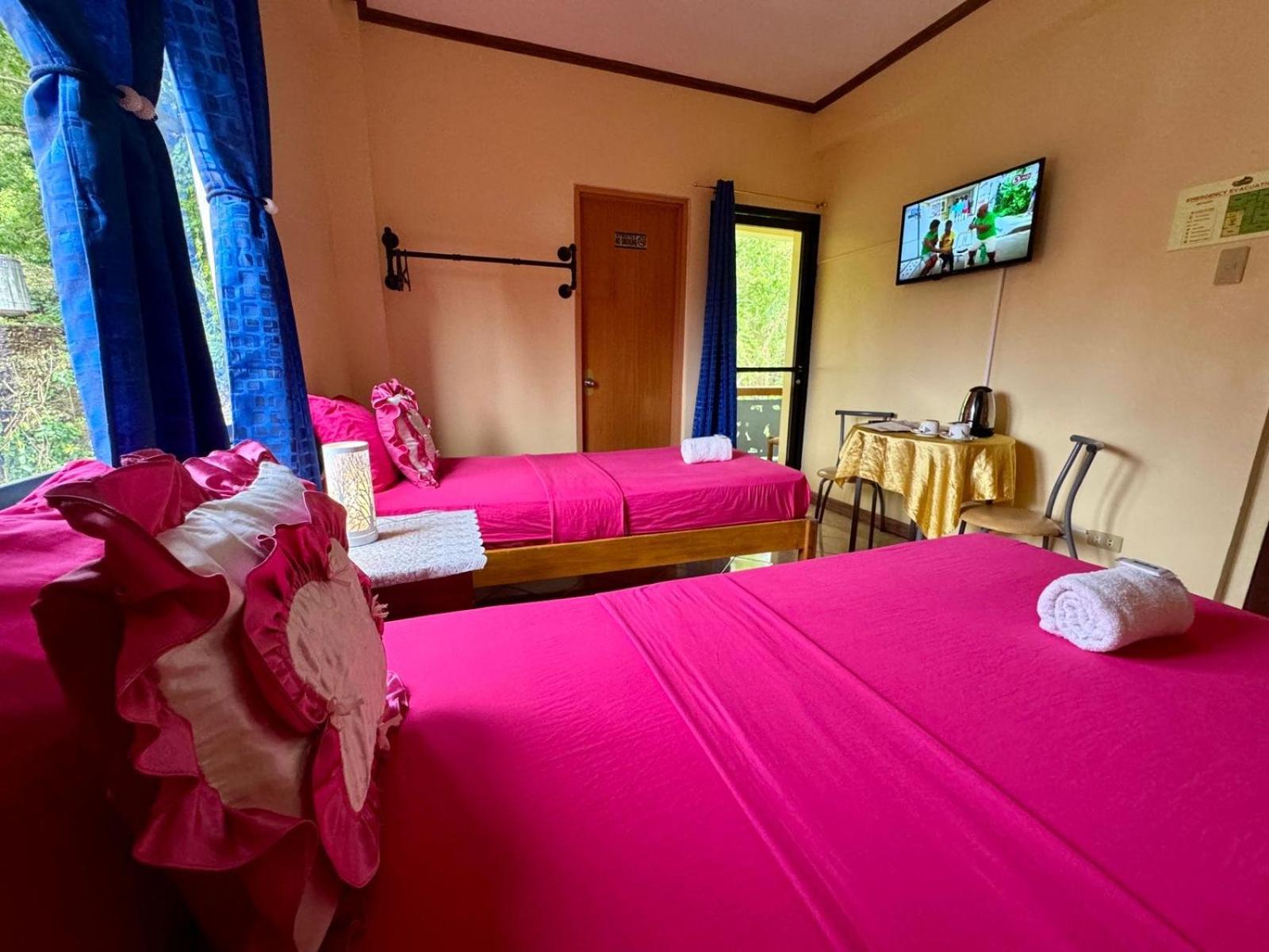 Ocean Breeze Inn Manoc-Manoc 部屋 写真