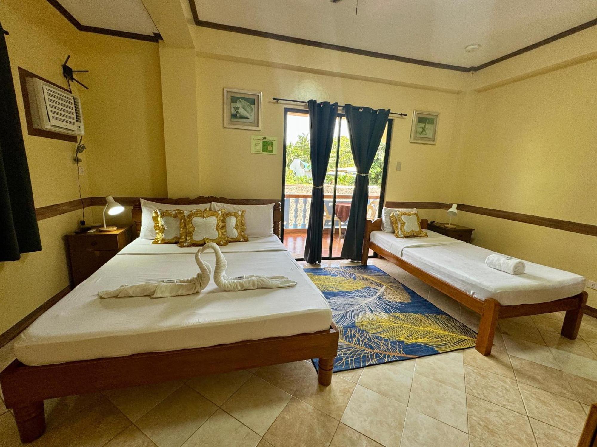 Ocean Breeze Inn Manoc-Manoc 部屋 写真