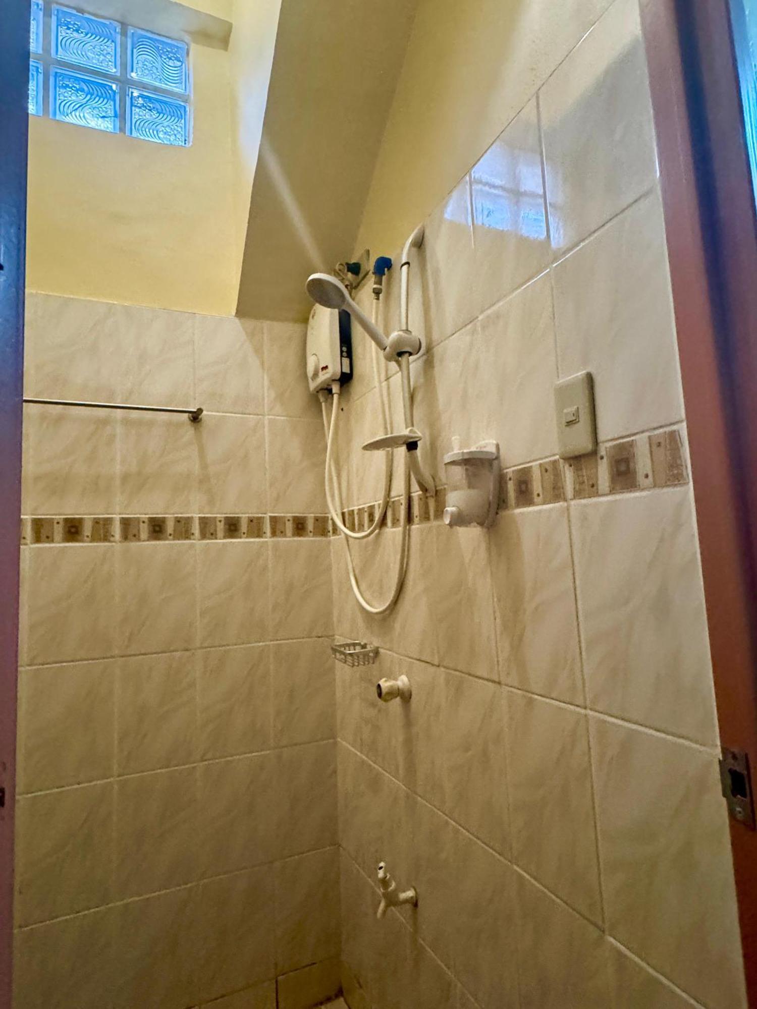 Ocean Breeze Inn Manoc-Manoc 部屋 写真