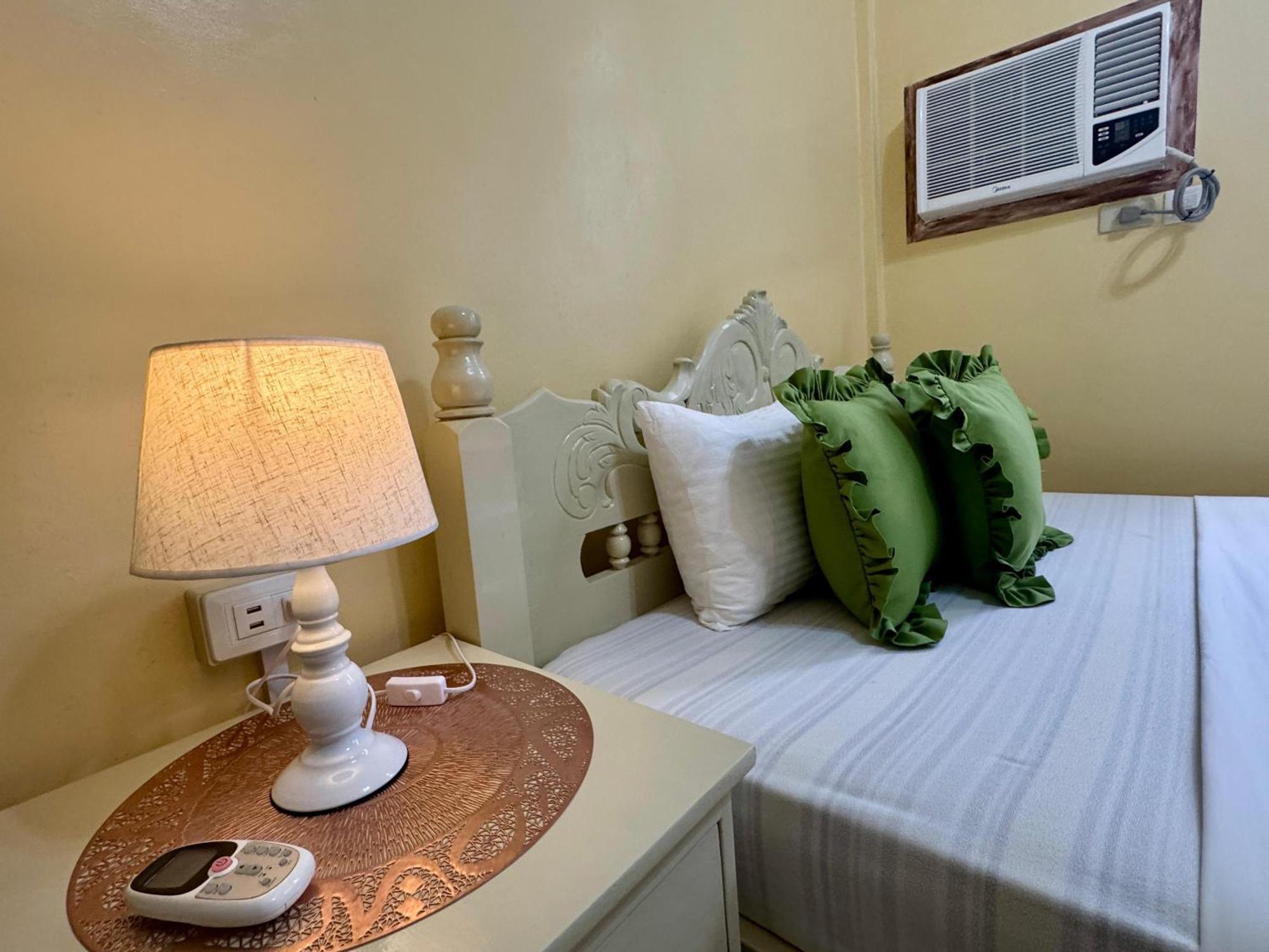 Ocean Breeze Inn Manoc-Manoc 部屋 写真