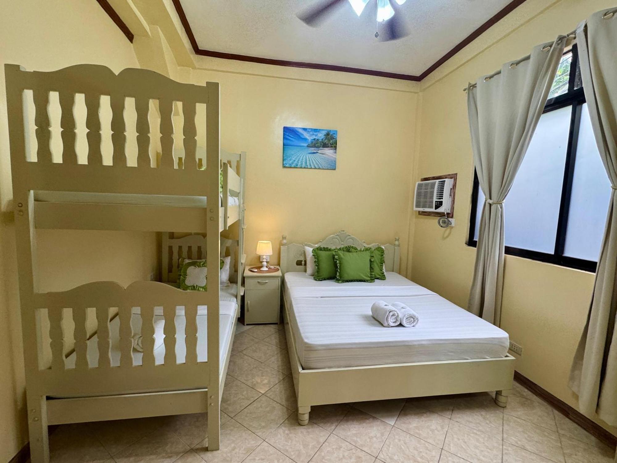 Ocean Breeze Inn Manoc-Manoc 部屋 写真
